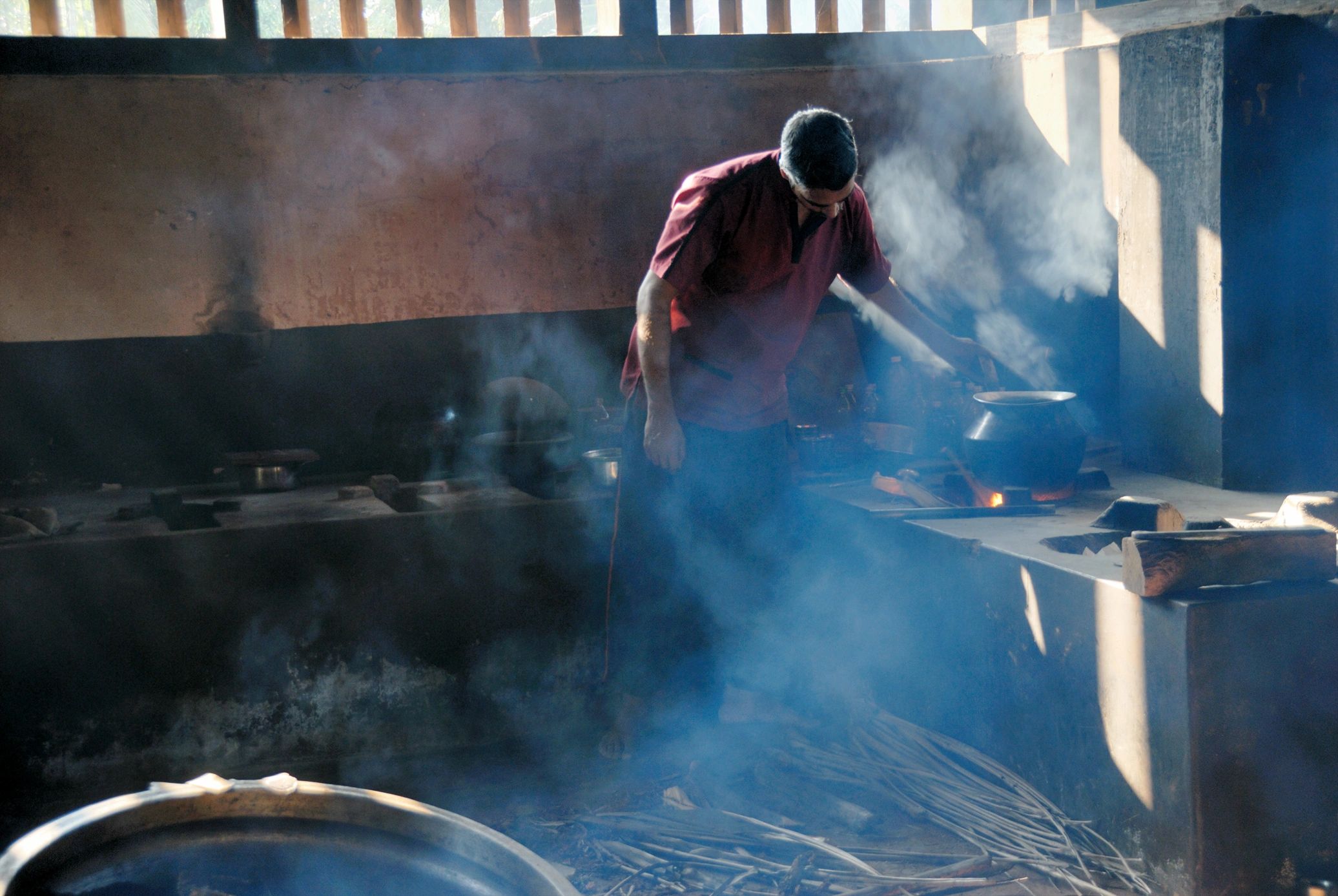 Spice preparation in an Indian herbal setting